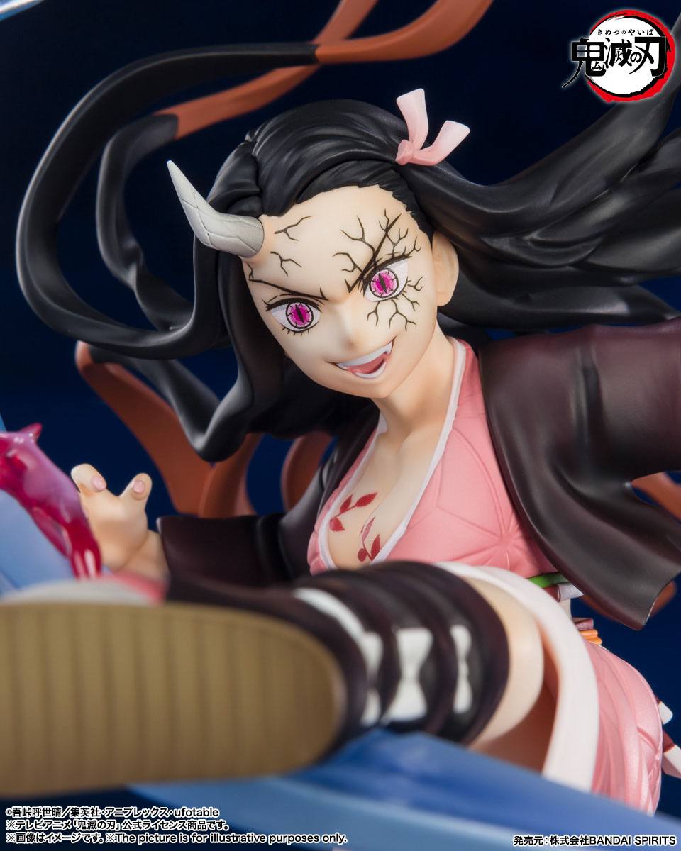 Demon Slayer: Kimetsu no Yaiba FiguartsZERO PVC Statue Nezuko Kamado Demon Form Advancing Ver. 20 cm