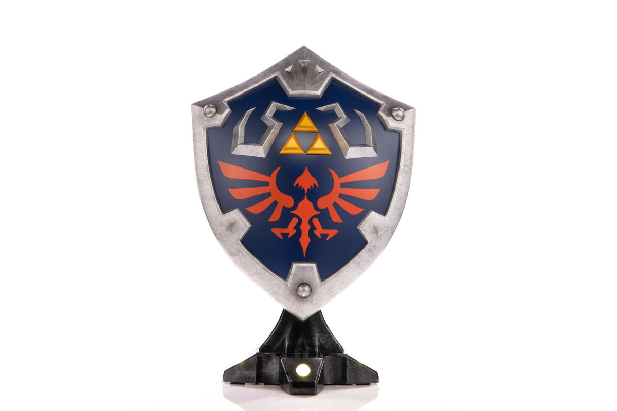 The Legend of Zelda Breath of the Wild PVC Statue Hylian Shield Collector's Edition 29 cm