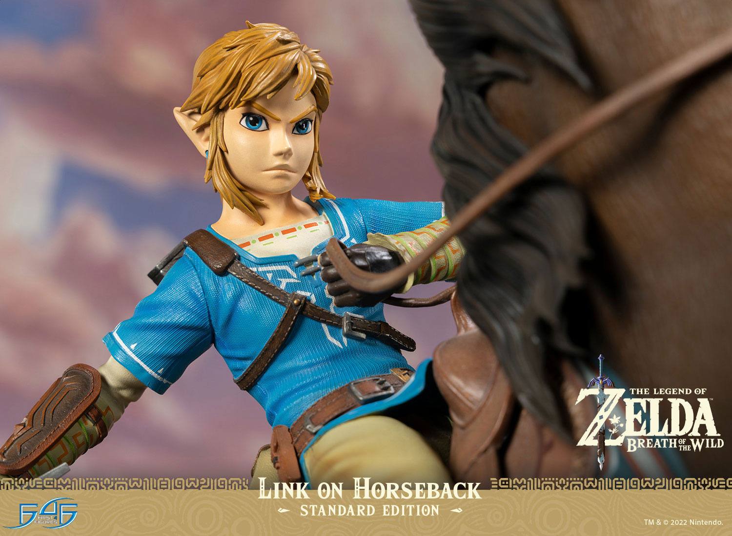 The Legend of Zelda Breath of the Wild Statue Link on Horseback 56 cm