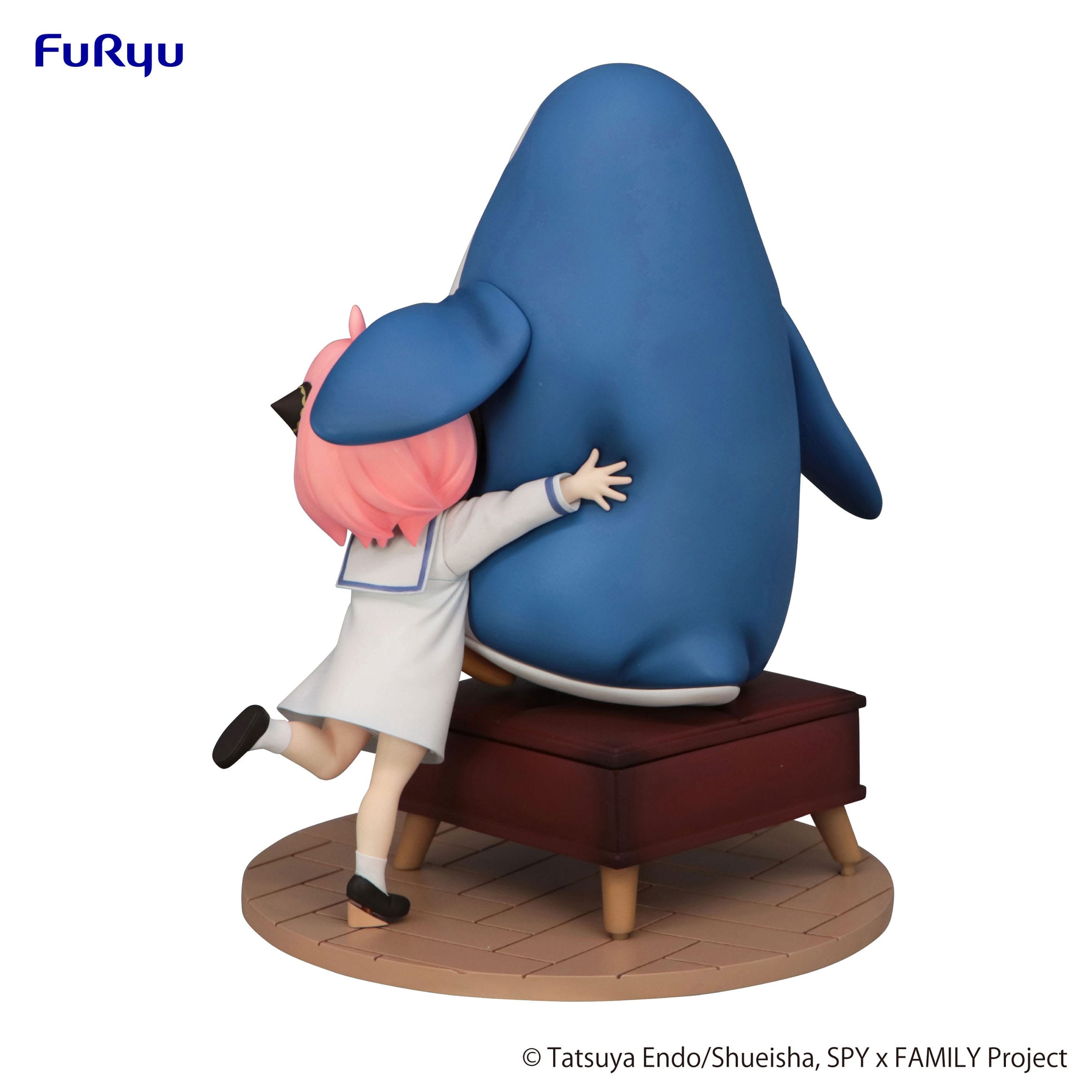 Spy x Family Exceed Creative PVC Statue Anya Forger with Penguin 19 cm