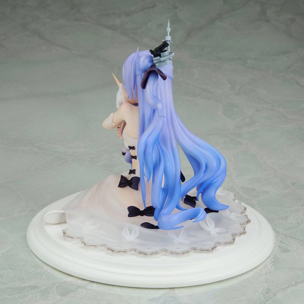 Azur Lane PVC Statue 1/7 Unicorn Light Equipped Ver. 14 cm